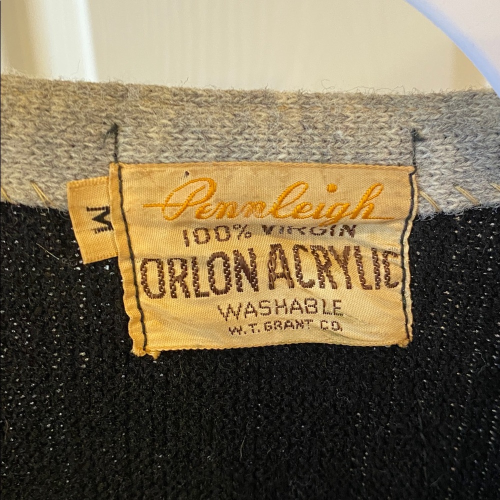 Penn Leigh Orlon Acrylic Vintage Cardigan Sweater Sz M Box3 - Picture 2 of 3